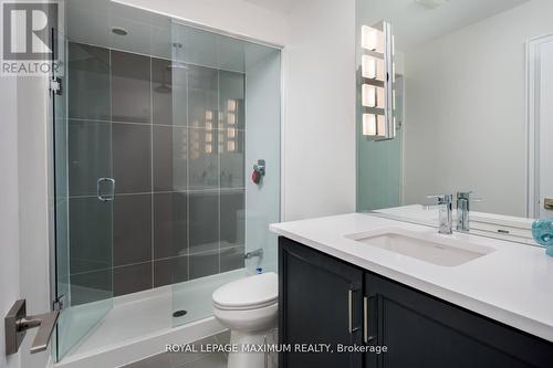 37 Ingleside St, Vaughan, ON - Indoor Photo Showing Bathroom