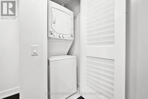 511 - 215 Veterans Drive, Brampton, ON - Indoor Photo Showing Laundry Room