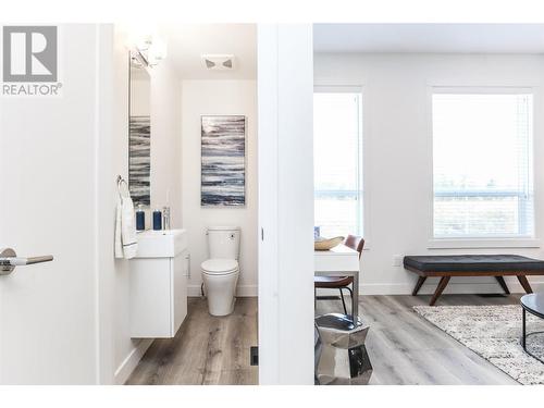 610 Academy Way Unit# 36, Kelowna, BC - Indoor Photo Showing Bathroom