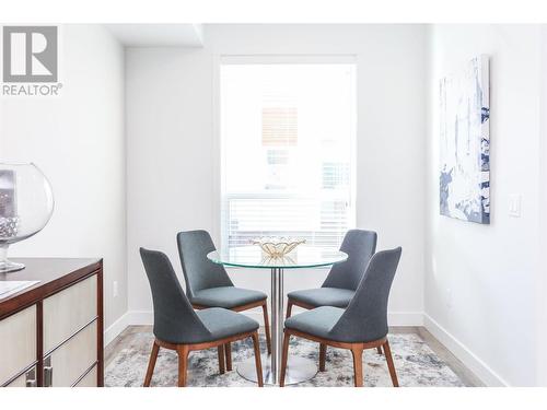 610 Academy Way Unit# 36, Kelowna, BC - Indoor Photo Showing Dining Room