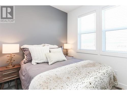 610 Academy Way Unit# 36, Kelowna, BC - Indoor Photo Showing Bedroom