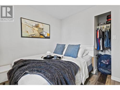 2534 Eagle Bay Road, Blind Bay, BC - Indoor Photo Showing Bedroom