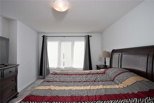317 Bradshaw Drive, Stratford, ON - Indoor Photo Showing Bedroom