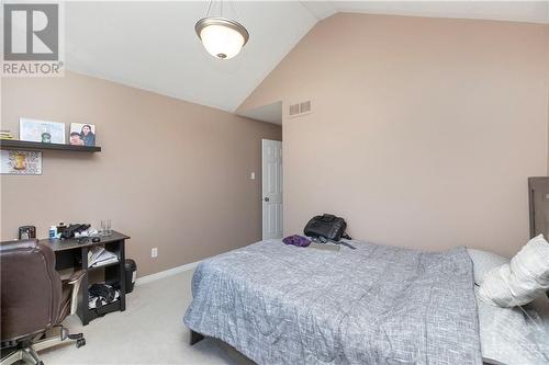210 Muskan Street, Ottawa, ON - Indoor Photo Showing Bedroom
