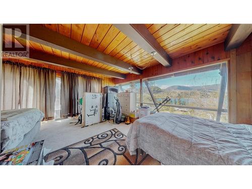 430 Panorama Crescent, Okanagan Falls, BC - Indoor Photo Showing Bedroom
