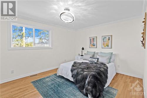 6974 Bank Street, Ottawa, ON - Indoor Photo Showing Bedroom