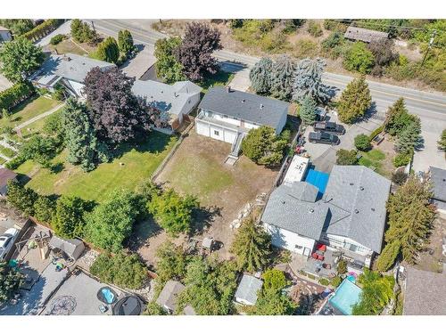 4863 Princeton Avenue, Peachland, BC - Outdoor With View
