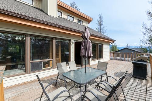 5271 Meadow Creek Crescent, Celista, BC - Outdoor With Deck Patio Veranda With Exterior