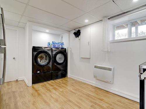 Salle de lavage - 1333 Rue Loignon, Terrebonne (Terrebonne), QC - Indoor Photo Showing Other Room