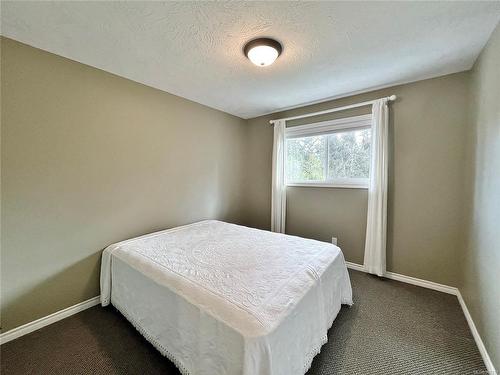 7985 Berridge St, Crofton, BC - Indoor Photo Showing Bedroom