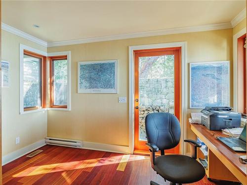 2860 Southey Point Rd, Salt Spring, BC - Indoor