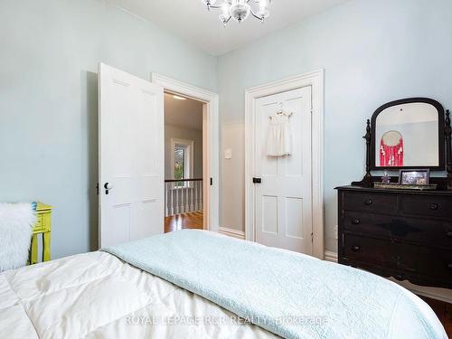 31 Wellington St, Orangeville, ON - Indoor Photo Showing Bedroom