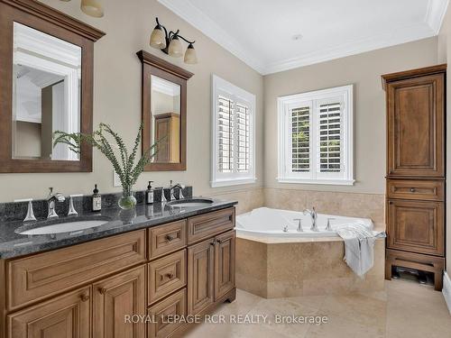 351290 17 Line, East Garafraxa, ON - Indoor Photo Showing Bathroom