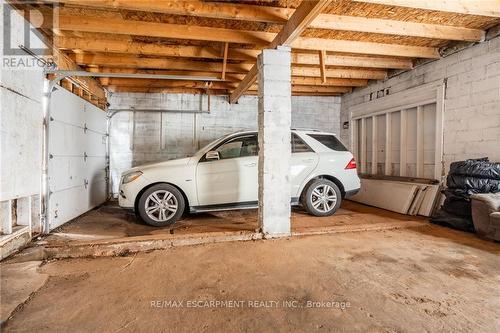360 Cannon St E, Hamilton, ON - Indoor Photo Showing Garage