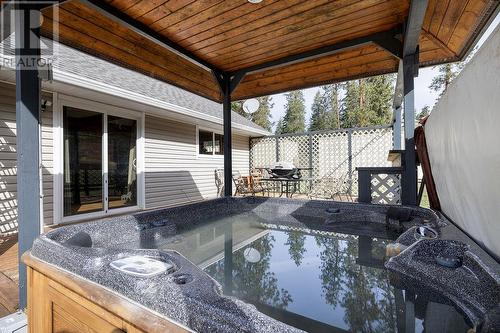 5093 Salmon River Rd Road, Armstrong, BC - Outdoor With Exterior