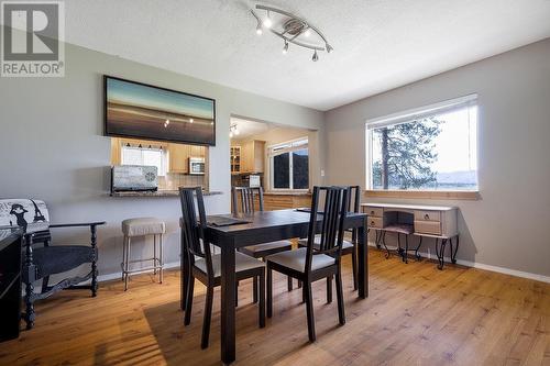 5093 Salmon River Rd Road, Armstrong, BC - Indoor Photo Showing Dining Room