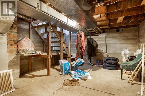 5093 Salmon River Rd Road, Armstrong, BC - Indoor Photo Showing Basement