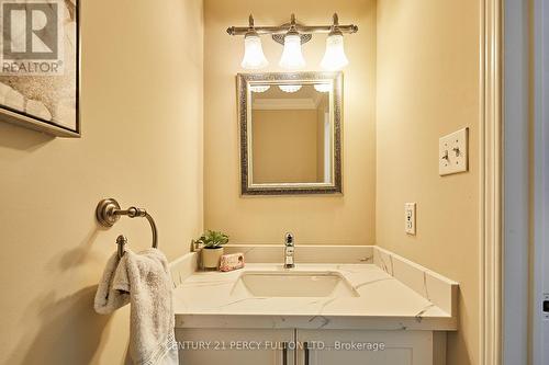 854 Baylawn Drive, Pickering, ON - Indoor Photo Showing Bathroom