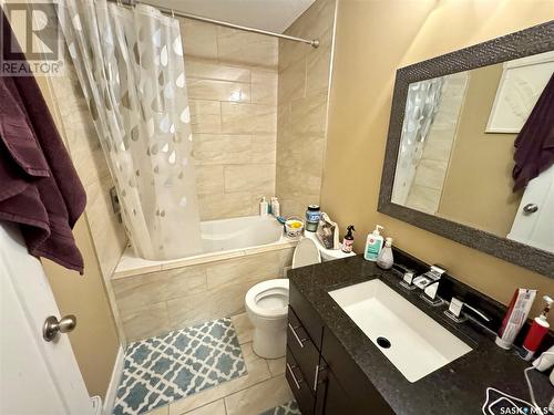 8809 Archer Lane, Regina, SK - Indoor Photo Showing Bathroom