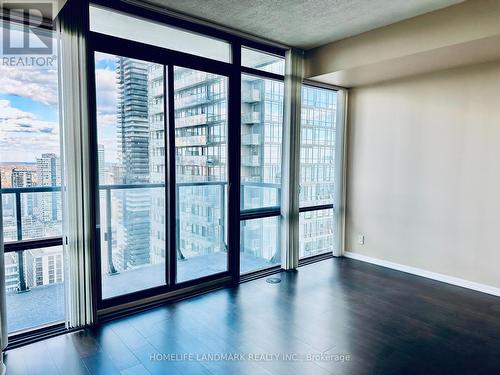 #3606 -832 Bay St, Toronto, ON - Indoor Photo Showing Other Room