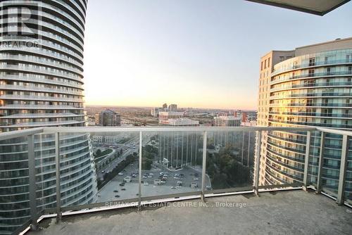 Lph06 - 70 Absolute Avenue, Mississauga, ON - Outdoor