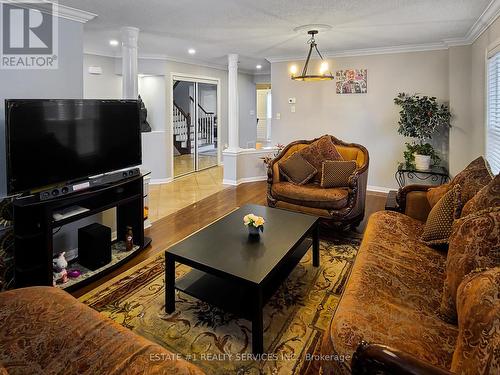 48 Sandy Beach Road, Brampton, ON - Indoor Photo Showing Living Room