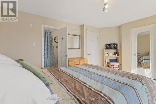 1287 Nicole Avenue, London, ON - Indoor Photo Showing Bedroom