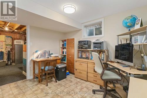 1287 Nicole Ave, London, ON - Indoor Photo Showing Office