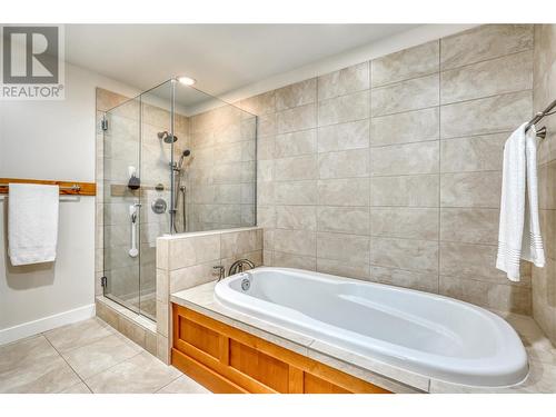 75 Martin Street Unit# 101, Penticton, BC - Indoor Photo Showing Bathroom