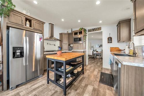 11 Silver Aspen Drive, Nanticoke, ON - Indoor Photo Showing Kitchen