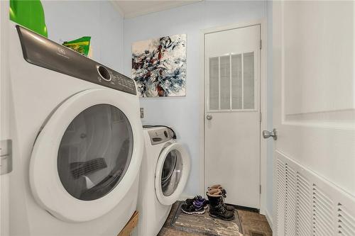 11 Silver Aspen Drive, Nanticoke, ON - Indoor Photo Showing Laundry Room