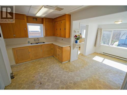254 Luard Avenue, Princeton, BC - Indoor Photo Showing Kitchen With Double Sink