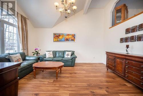 54 Bayshore Drive, Petawawa, ON - Indoor Photo Showing Living Room