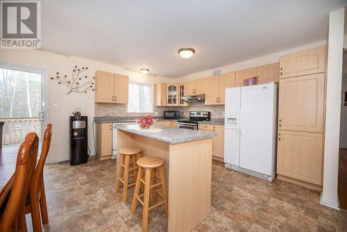 54 Bayshore Drive, Petawawa, ON - Indoor Photo Showing Kitchen