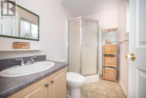 54 Bayshore Drive, Petawawa, ON - Indoor Photo Showing Bathroom