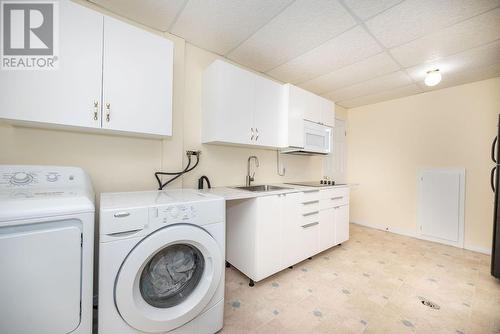 54 Bayshore Drive, Petawawa, ON - Indoor Photo Showing Laundry Room
