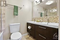4PC main bathroom - 