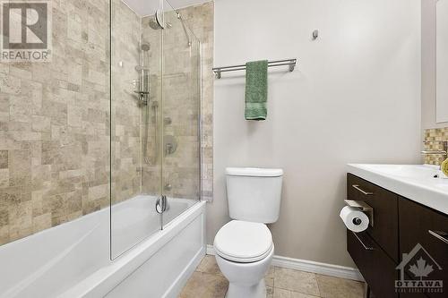 4PC main bathroom - 151 Bay Street Unit#204, Ottawa, ON - Indoor Photo Showing Bathroom