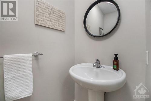 1 Richer Street, Crysler, ON - Indoor Photo Showing Bathroom