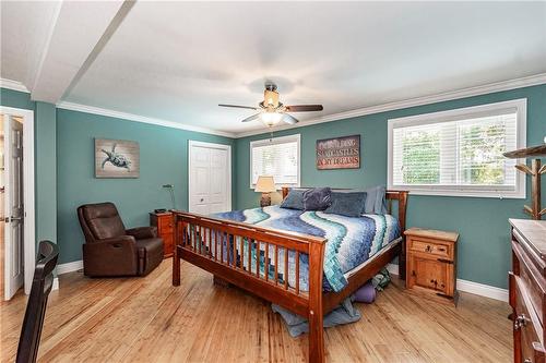 5140 Appleby Line, Burlington, ON - Indoor Photo Showing Bedroom