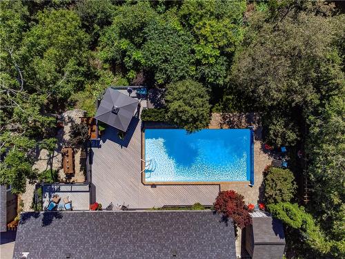5140 Appleby Line, Burlington, ON - Outdoor With In Ground Pool