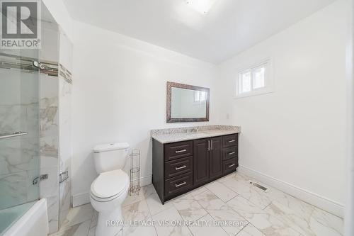 124 Lamar St, Vaughan, ON - Indoor Photo Showing Bathroom