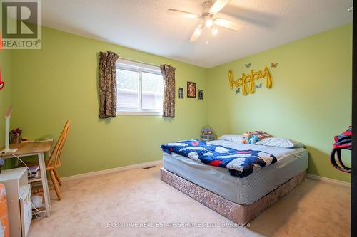 6 Fernbrook Cres, Brampton, ON - Indoor Photo Showing Bedroom