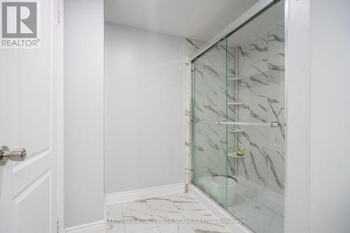 6 Fernbrook Crescent, Brampton, ON - Indoor Photo Showing Bathroom