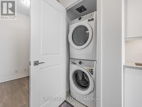 706 - 36 Elm Drive, Mississauga, ON - Indoor Photo Showing Laundry Room