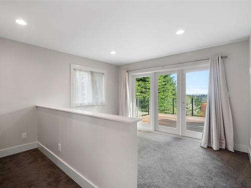5675 Wellsview Rd, Saanich, BC - Indoor Photo Showing Other Room