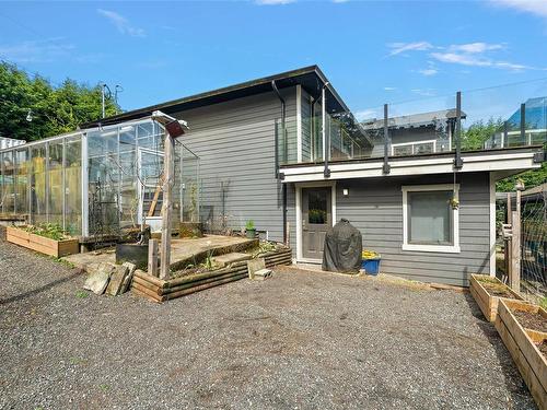 5675 Wellsview Rd, Saanich, BC - Outdoor With Exterior
