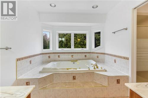 4732 County Road 18 Road, Prescott, ON - Indoor Photo Showing Bathroom