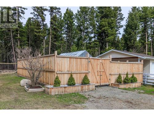 4896 Meesquono Trail, 108 Mile Ranch, BC - Outdoor With Backyard