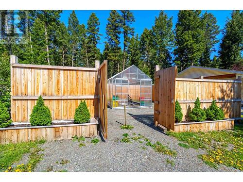 4896 Meesquono Trail, 108 Mile Ranch, BC - Outdoor